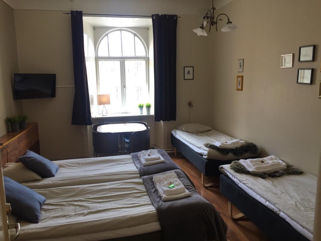 Jaernvaegshotellet Gavle Luaran gambar