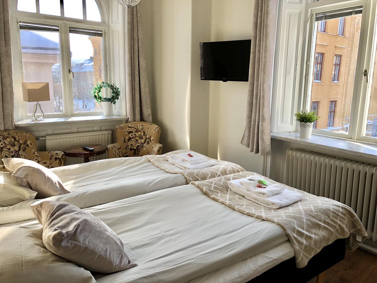 Jaernvaegshotellet Gavle Luaran gambar