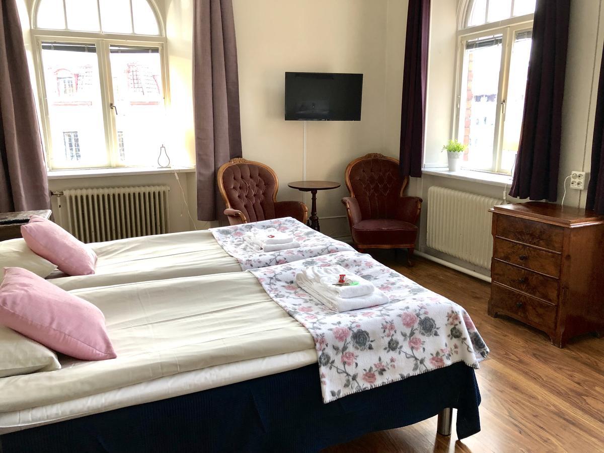 Jaernvaegshotellet Gavle Luaran gambar