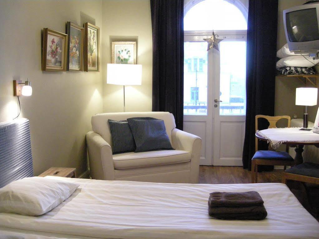 Jaernvaegshotellet Gavle Luaran gambar