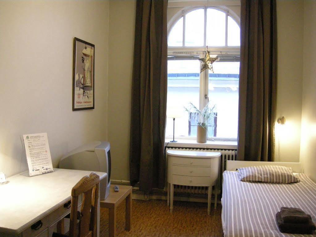 Jaernvaegshotellet Gavle Luaran gambar